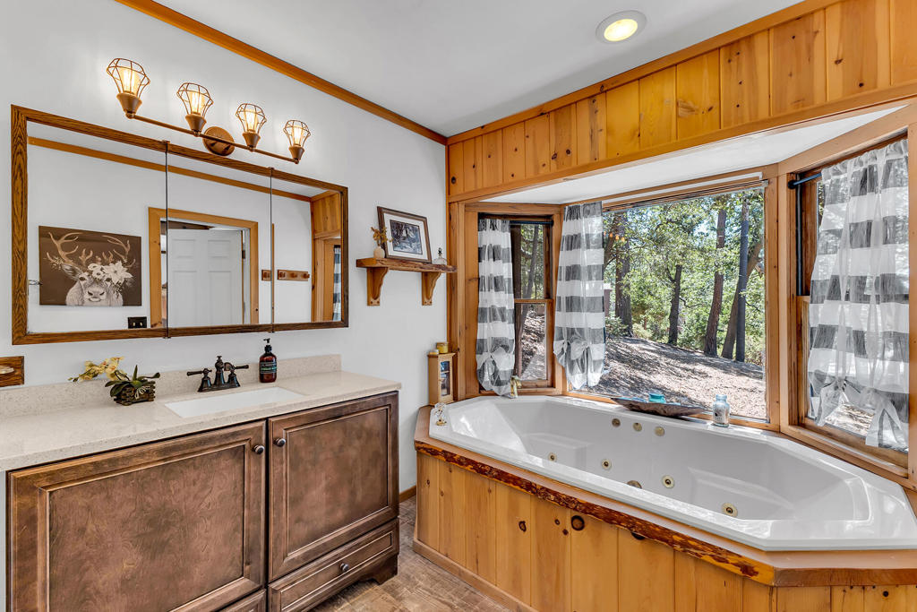 24701 Schaffer Drive Property Photo 17
