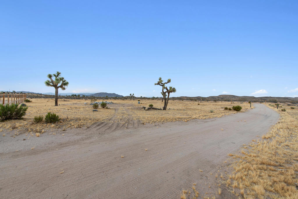 226 Rainbow Road Property Photo 7