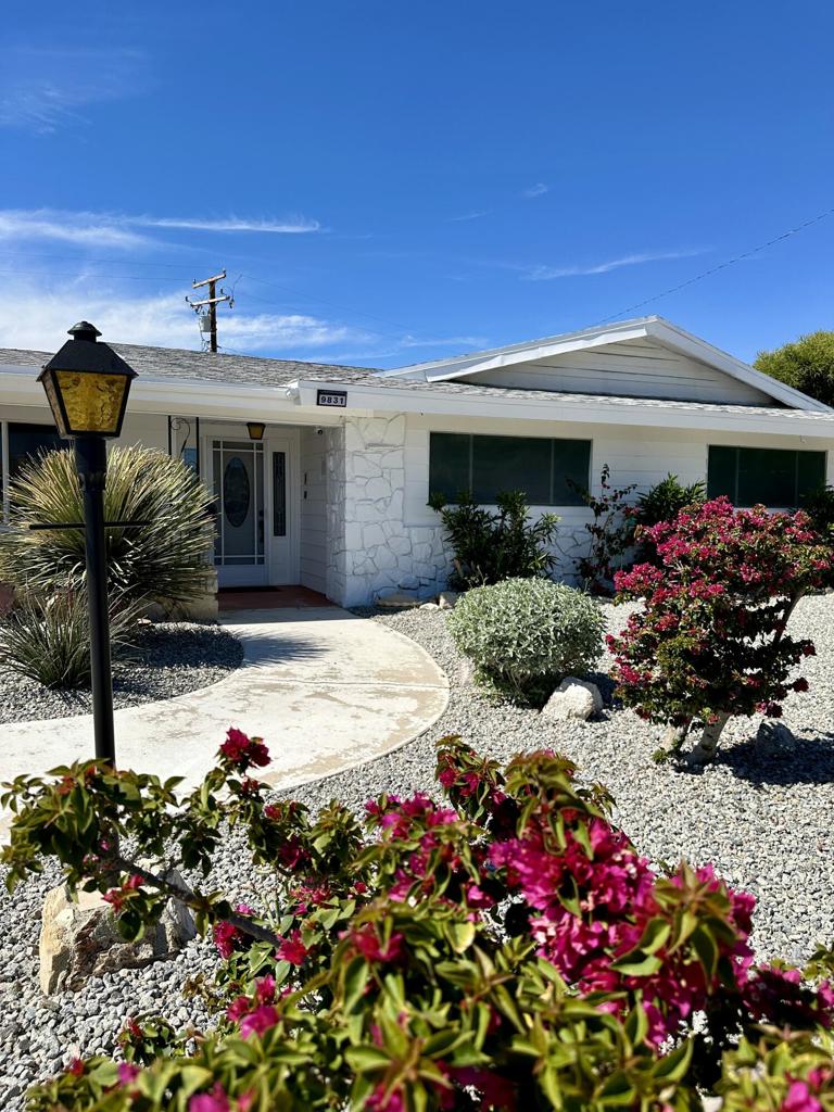 9831 Mesquite Avenue Property Photo 3