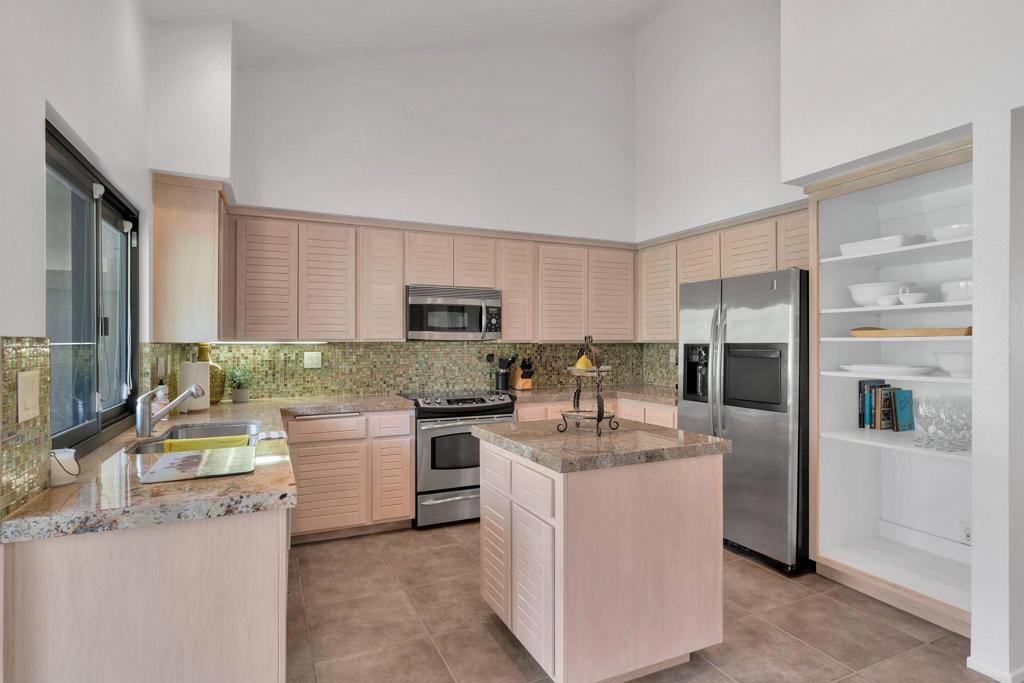 55293 Firestone Property Photo 5