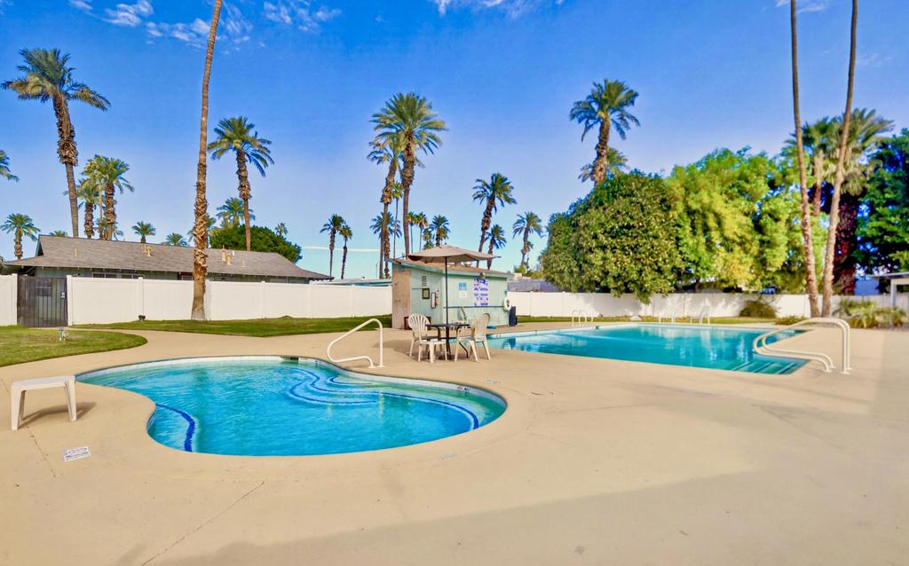 80870 California 111 93 Property Photo 25