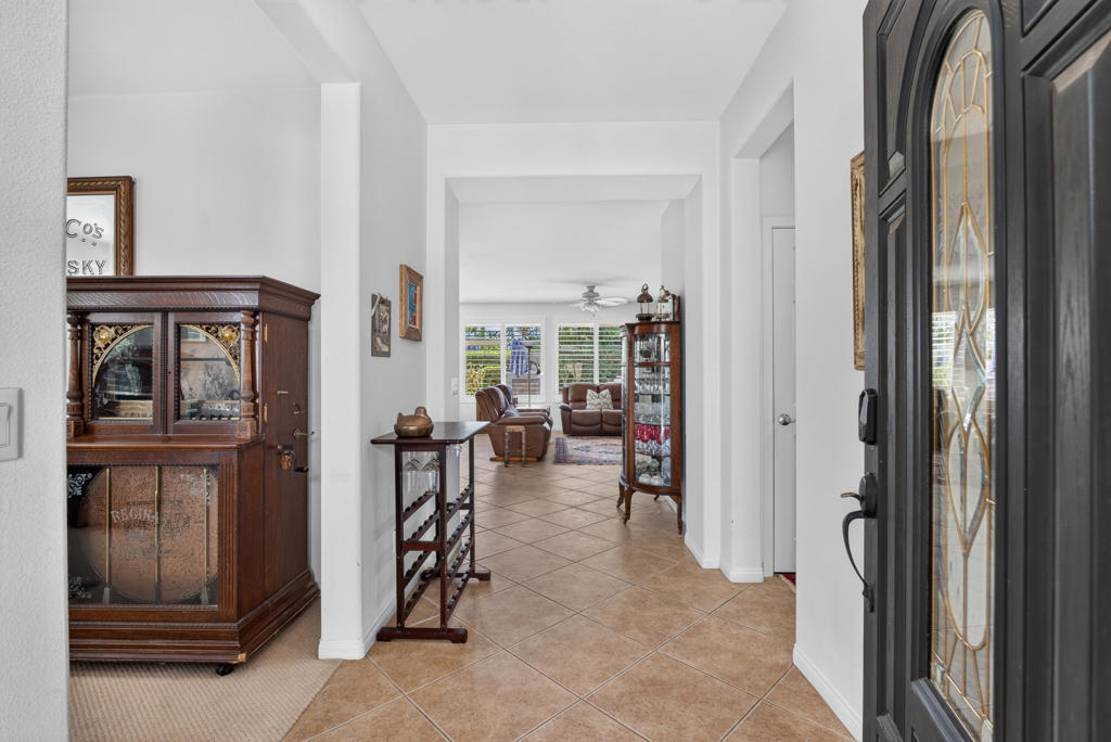 60419 Honeysuckle Street Property Photo 5