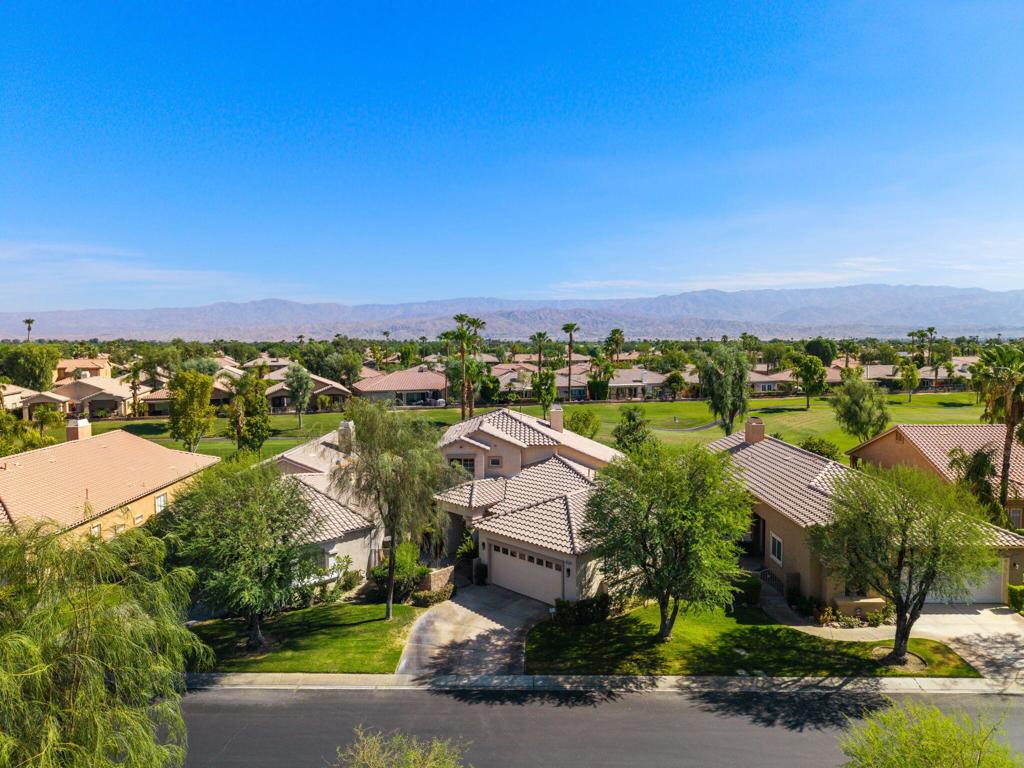 80228 Golden Horseshoe Drive Property Photo 3