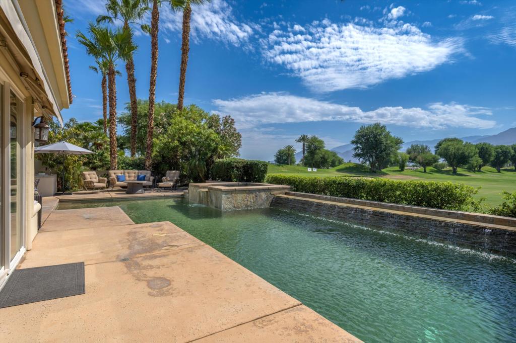 55493 Southern Property Photo 11