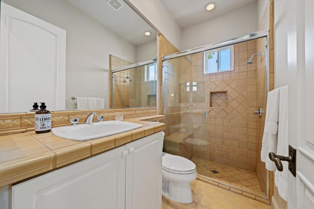 55493 Southern Property Photo 16