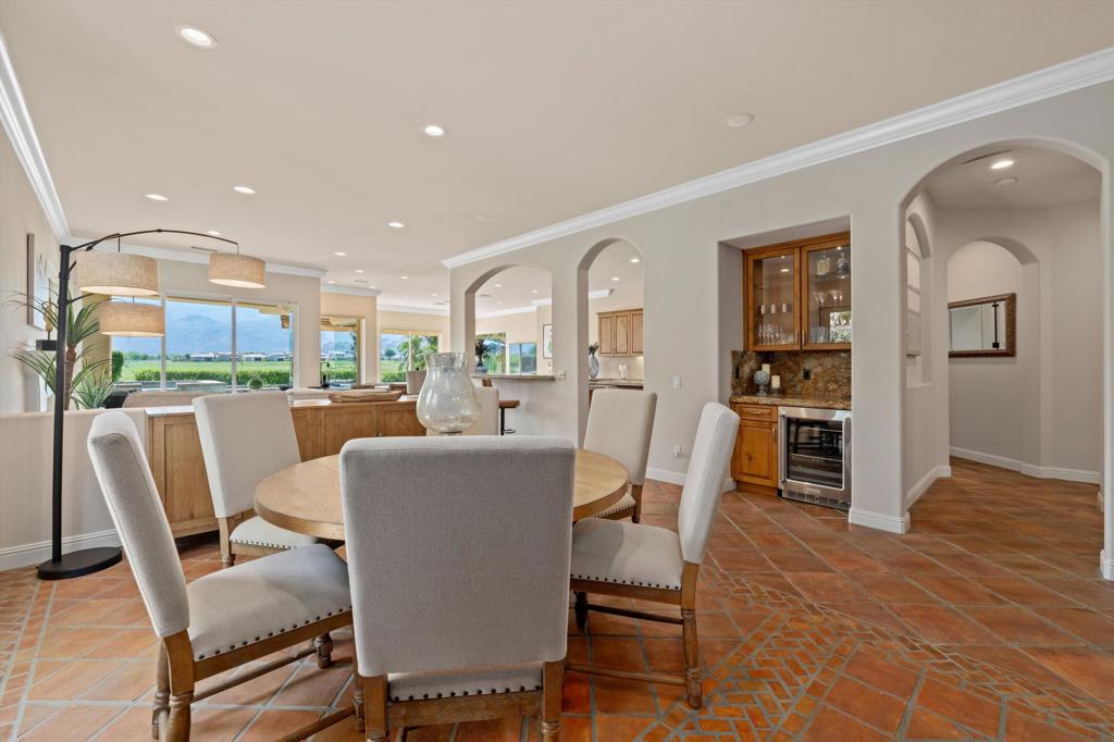 55493 Southern Property Photo 20