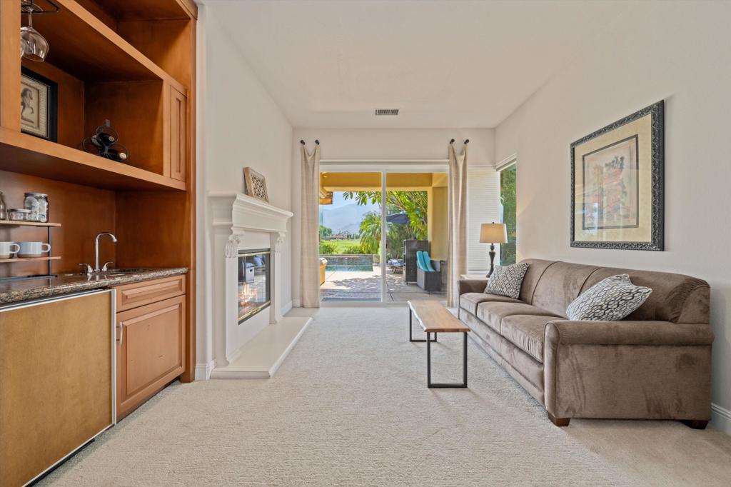 55493 Southern Property Photo 36