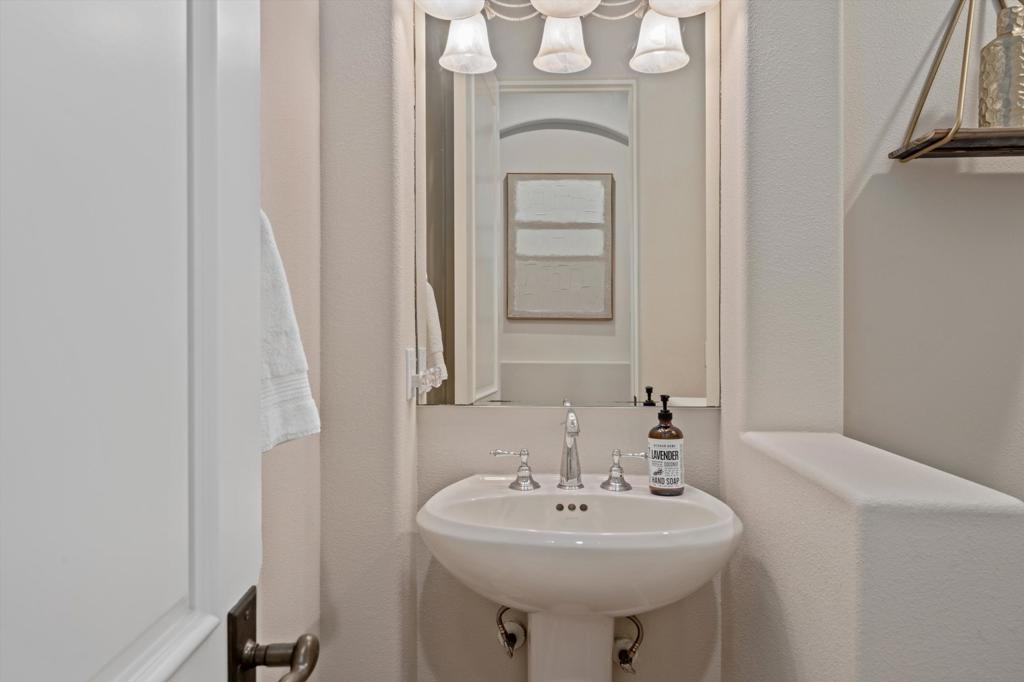 55493 Southern Property Photo 39