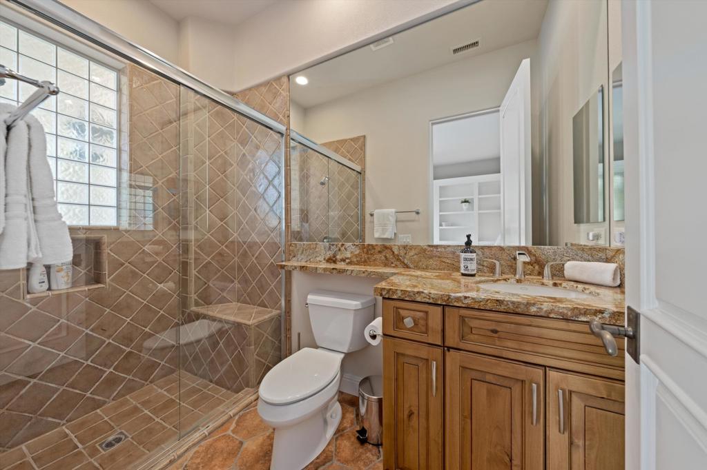 55493 Southern Property Photo 43
