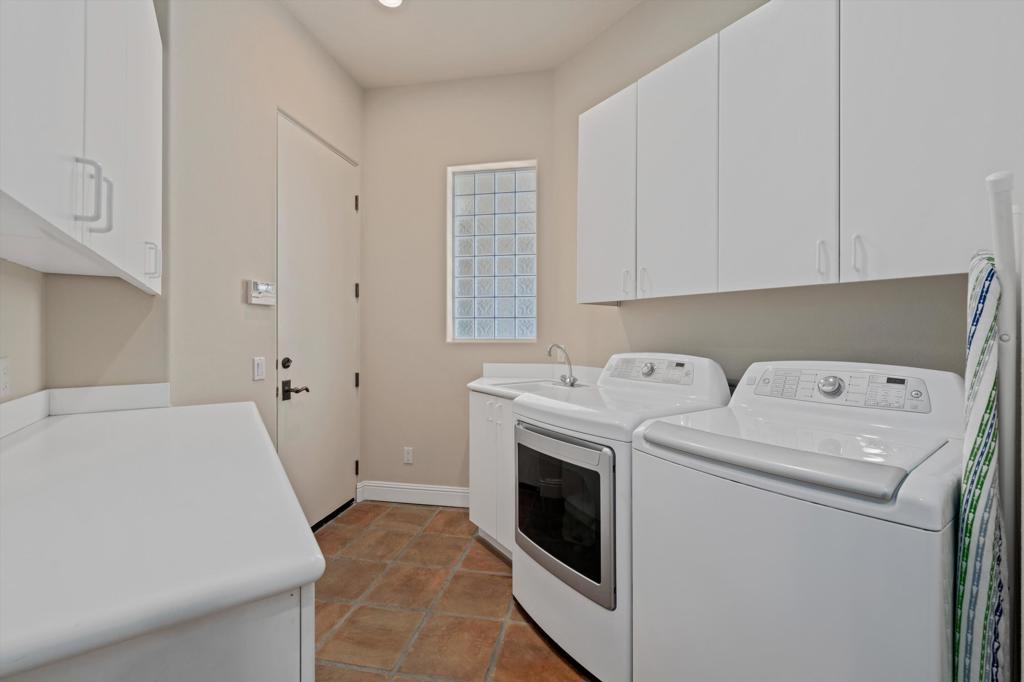 55493 Southern Property Photo 46