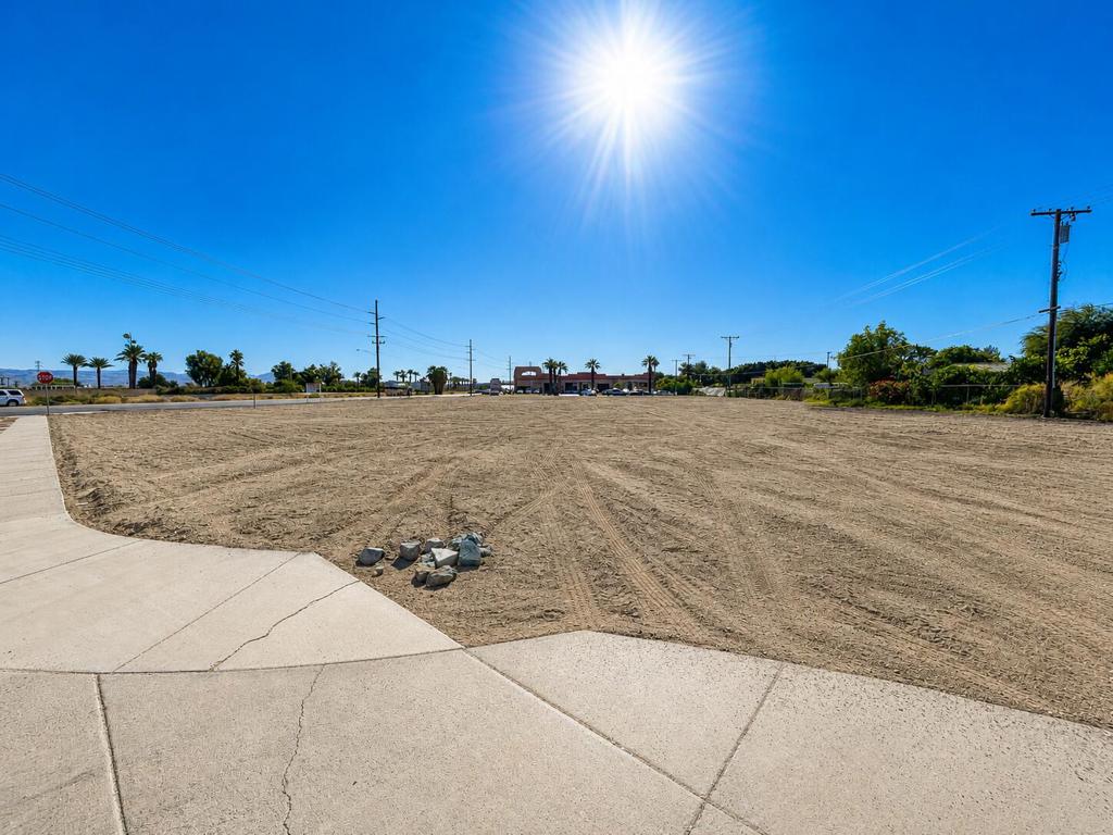 50529 Grapefruit Boulevard Property Photo 1