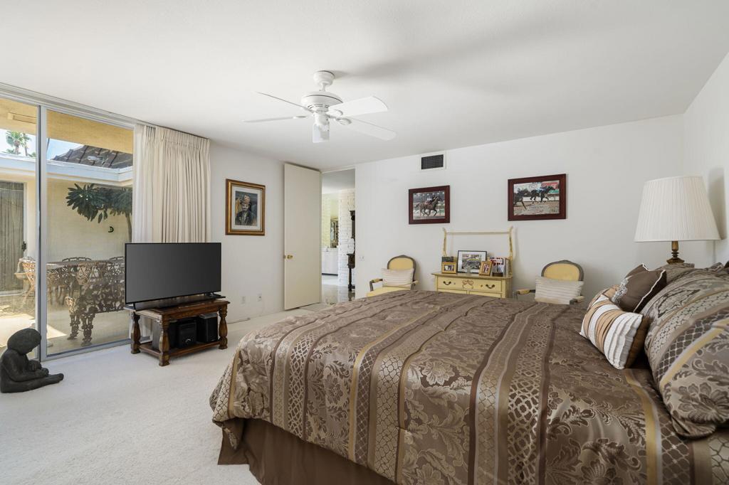 2515 E Jacaranda Road Property Photo 23