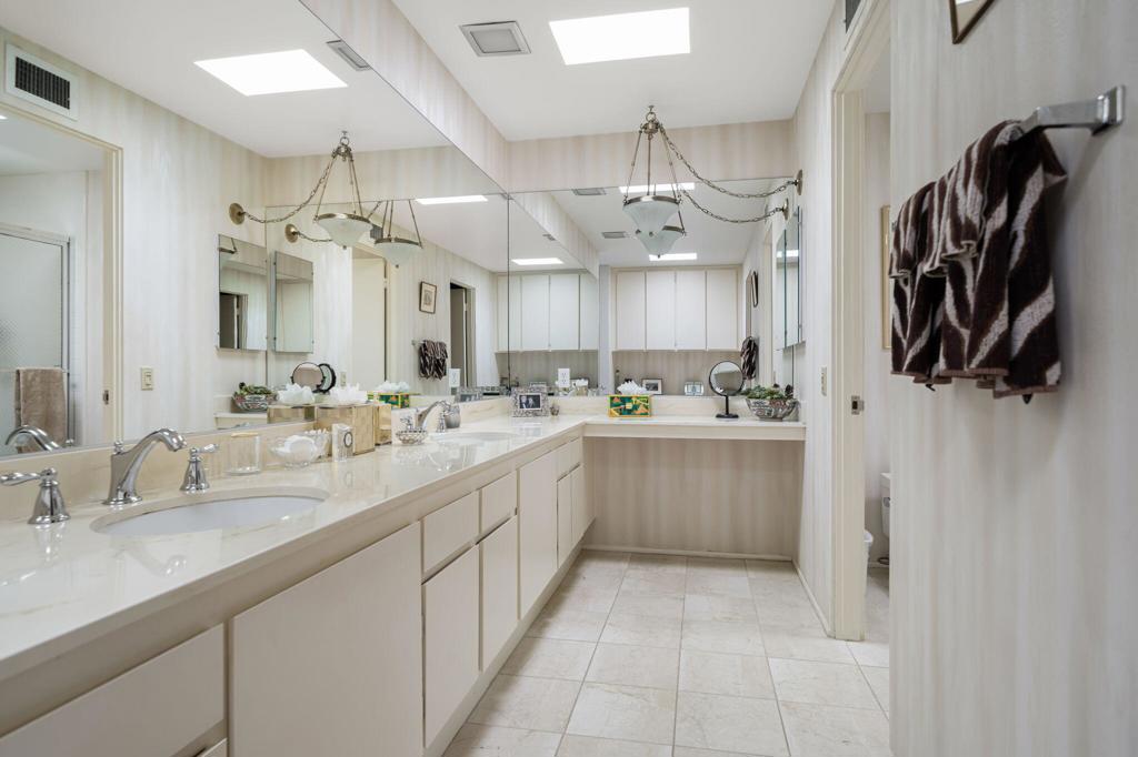 2515 E Jacaranda Road Property Photo 24