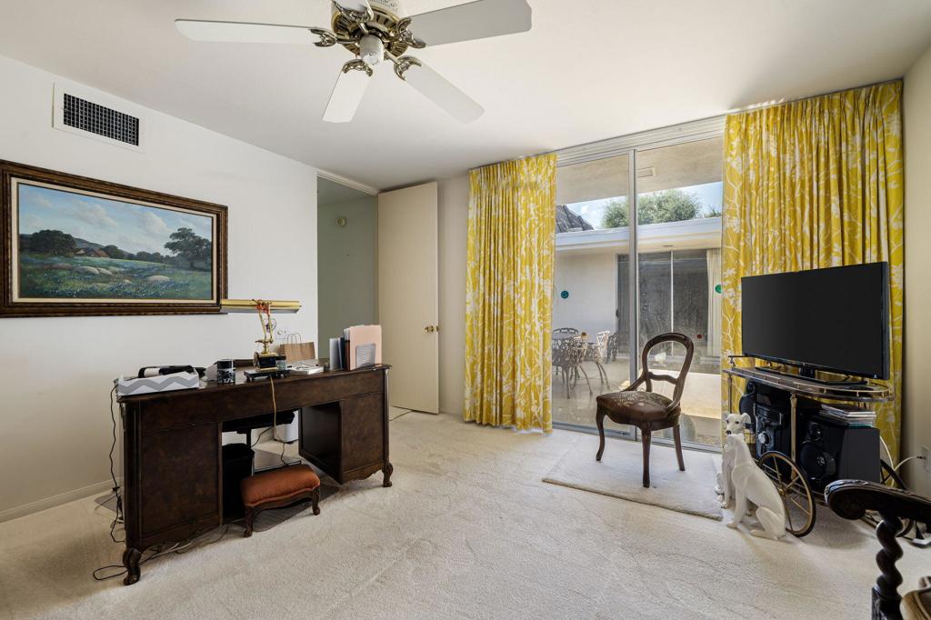 2515 E Jacaranda Road Property Photo 25