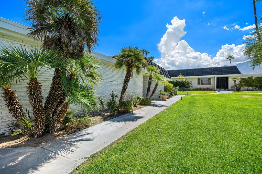 2515 E Jacaranda Road Property Photo 31