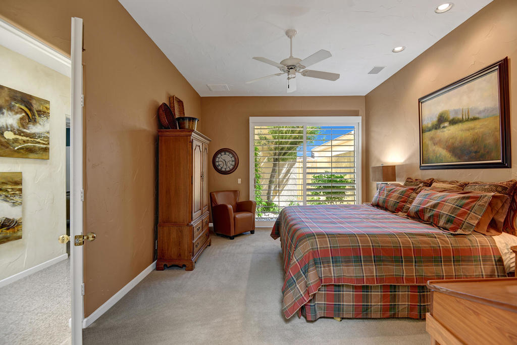 383 Desert Holly Drive Property Photo 22