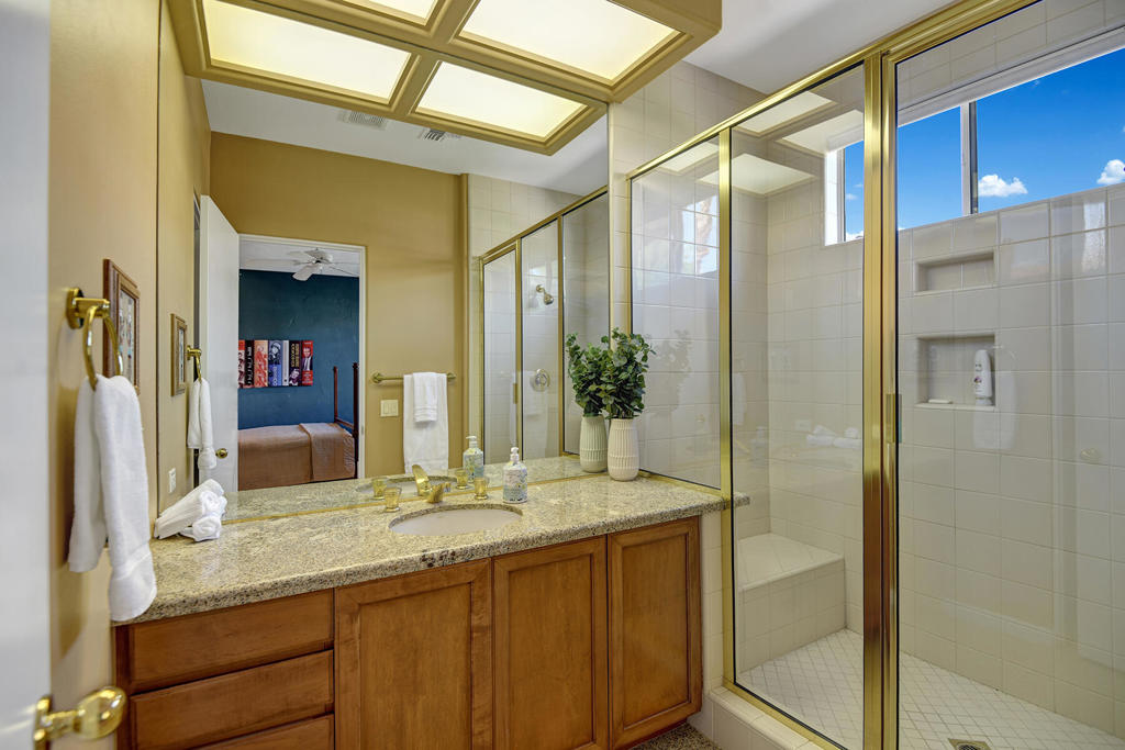 383 Desert Holly Drive Property Photo 28
