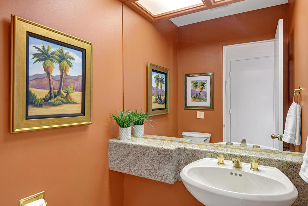 383 Desert Holly Drive Property Photo 29