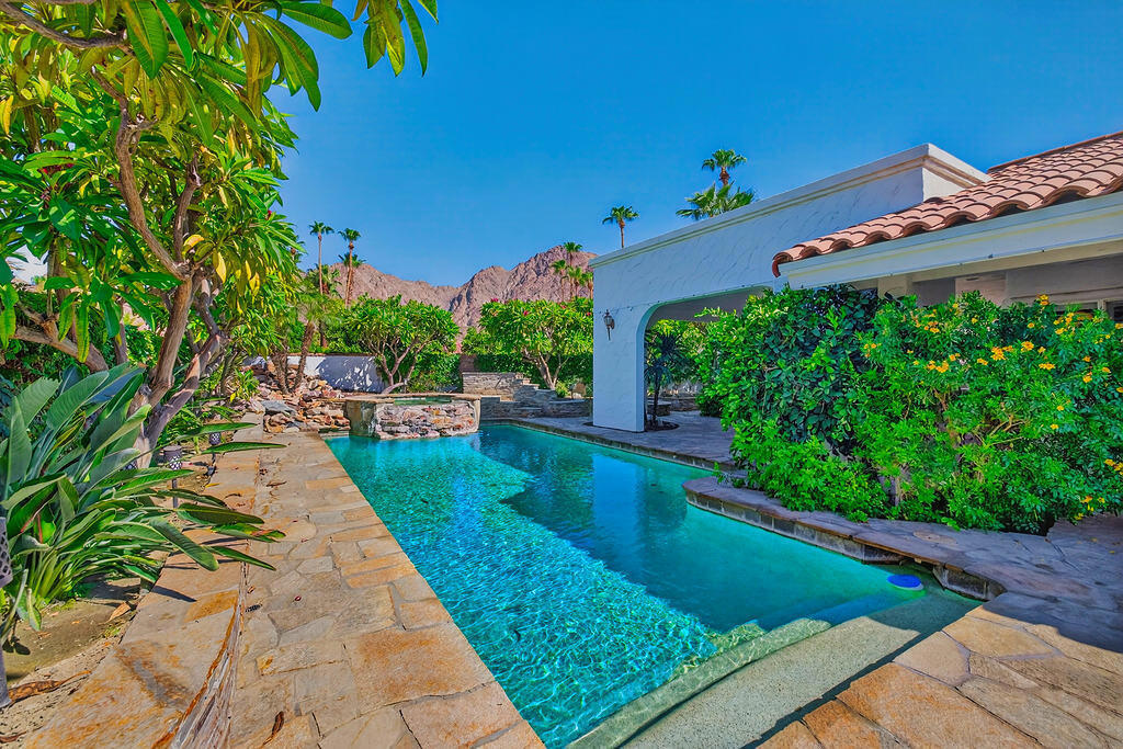 48825 Avenida Anselmo