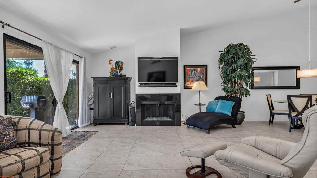 77673 Woodhaven Drive S Property Photo 6