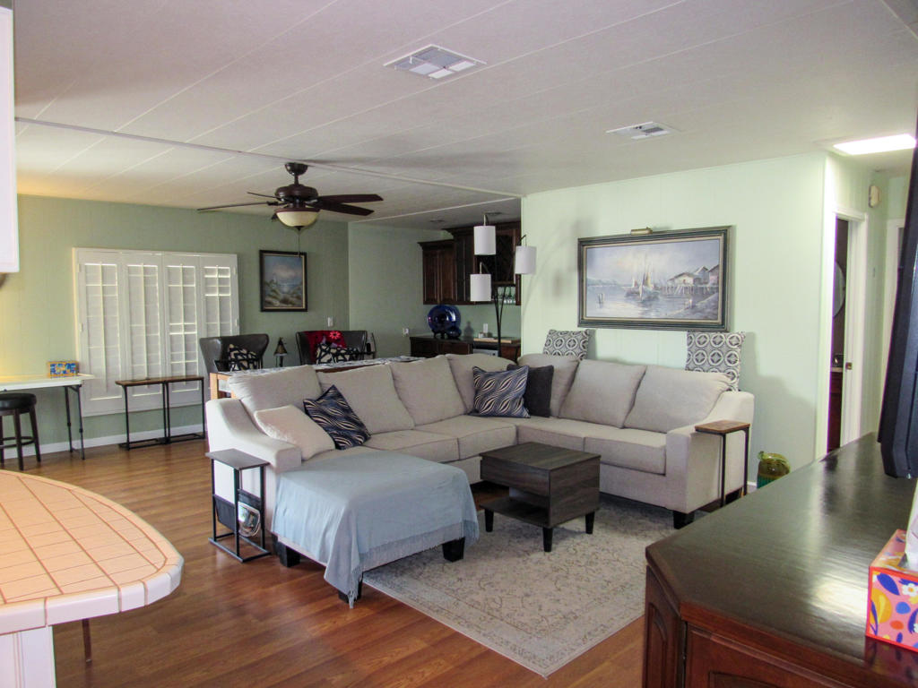 39237 Desert Greens Drive E Property Photo 8
