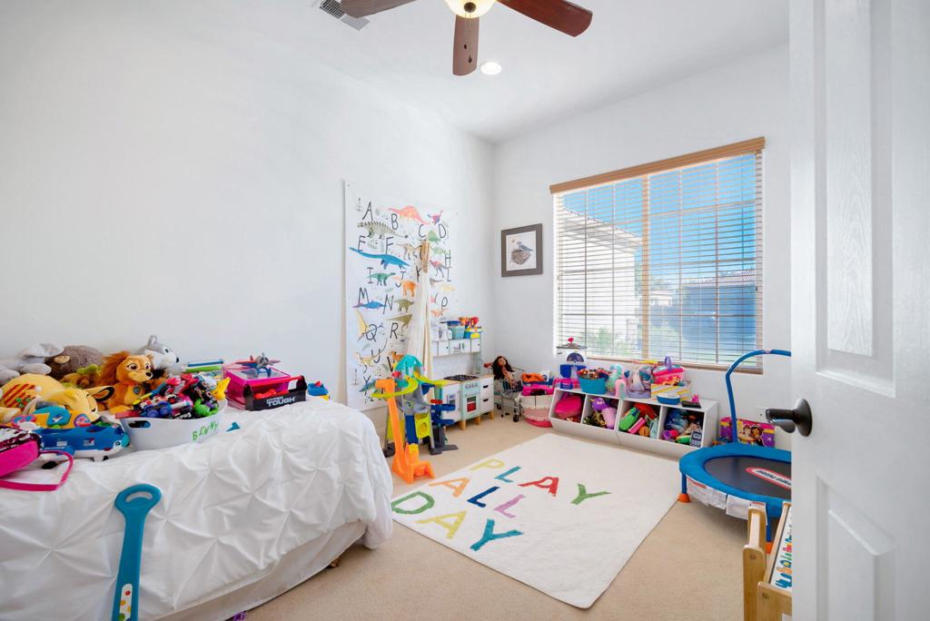 43569 Parkway Esplanade E Property Photo 8