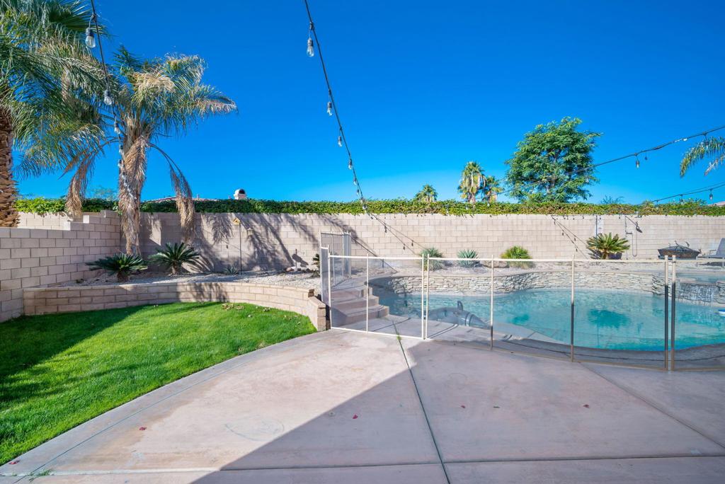 43569 Parkway Esplanade E Property Photo 12