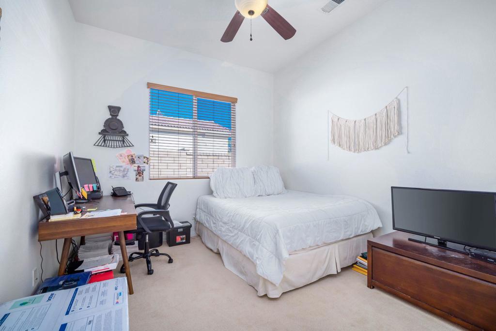 43569 Parkway Esplanade E Property Photo 16