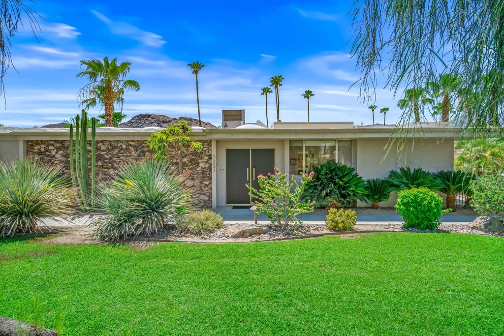 1207 Tamarisk West Street Property Photo 1