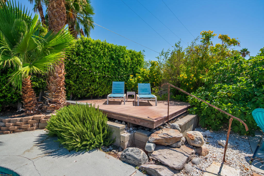2120 E Del Lago Road Property Photo 1