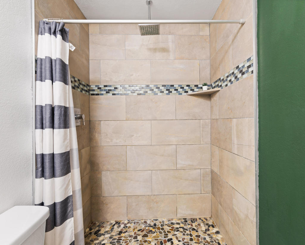 510 N Villa Court 107 Property Photo 14