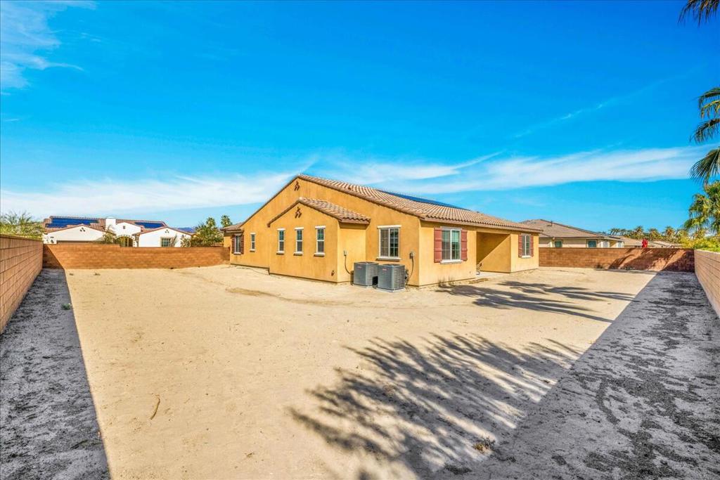 81835 Vida Bella Drive Property Photo 32