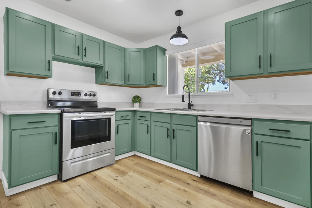 43415 Illinois Avenue Property Photo 15