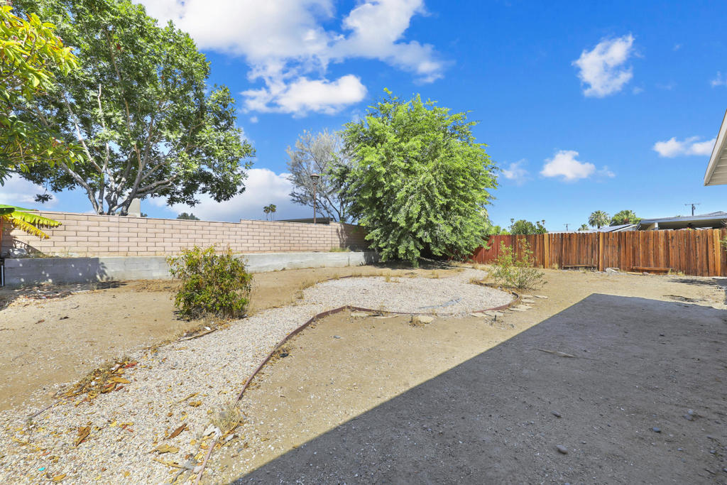 43415 Illinois Avenue Property Photo 27