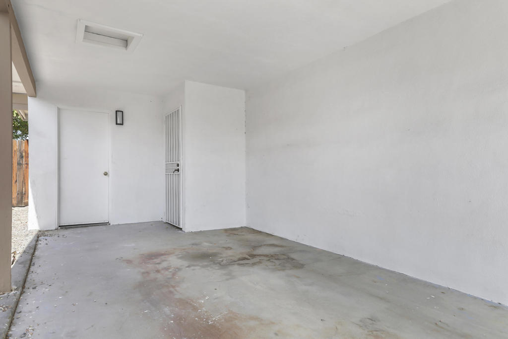 43415 Illinois Avenue Property Photo 29