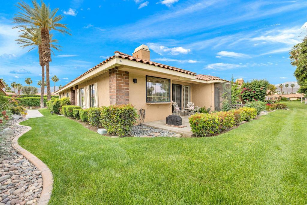 414 S Sierra Madre Property Photo 3