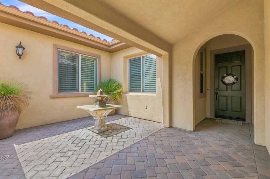 73786 Monet Drive Property Photo 9