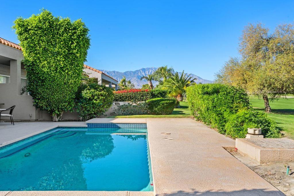 6 Pebble Beach Drive Property Photo 6