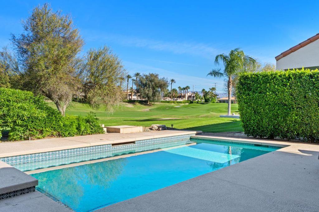 6 Pebble Beach Drive Property Photo 9