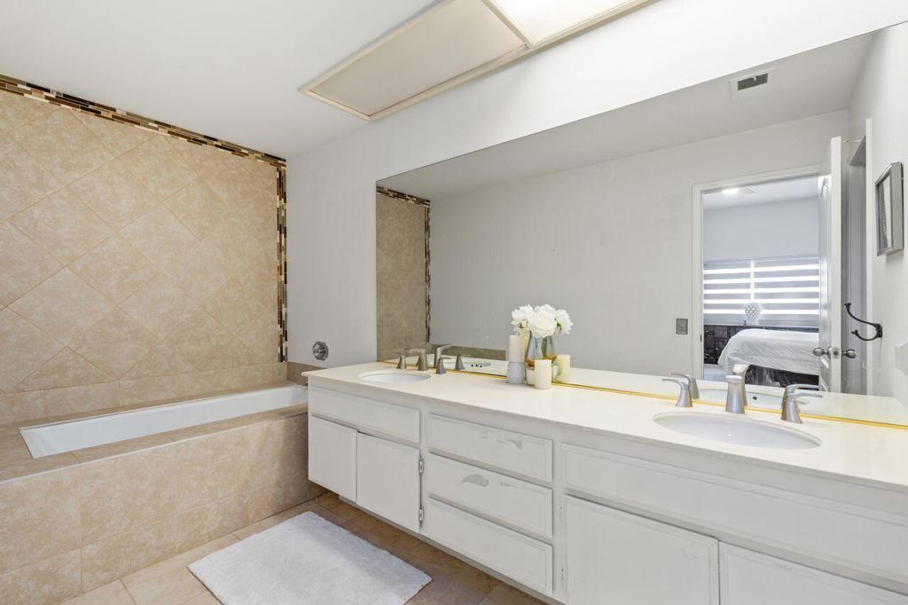 6 Pebble Beach Drive Property Photo 18