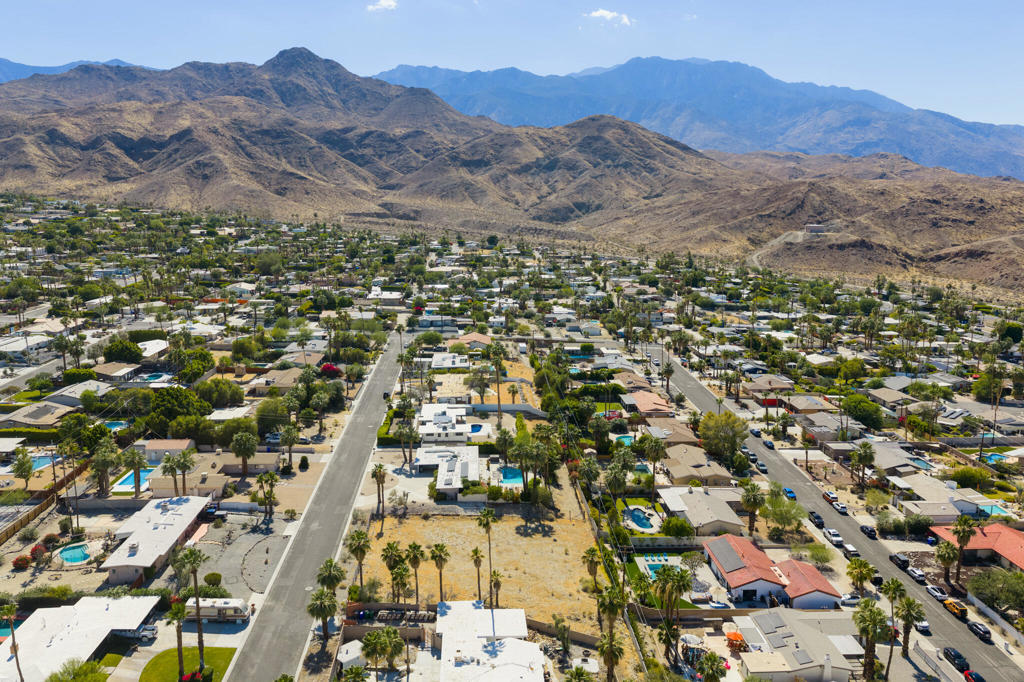 68440 Treasure Trail Property Photo 10