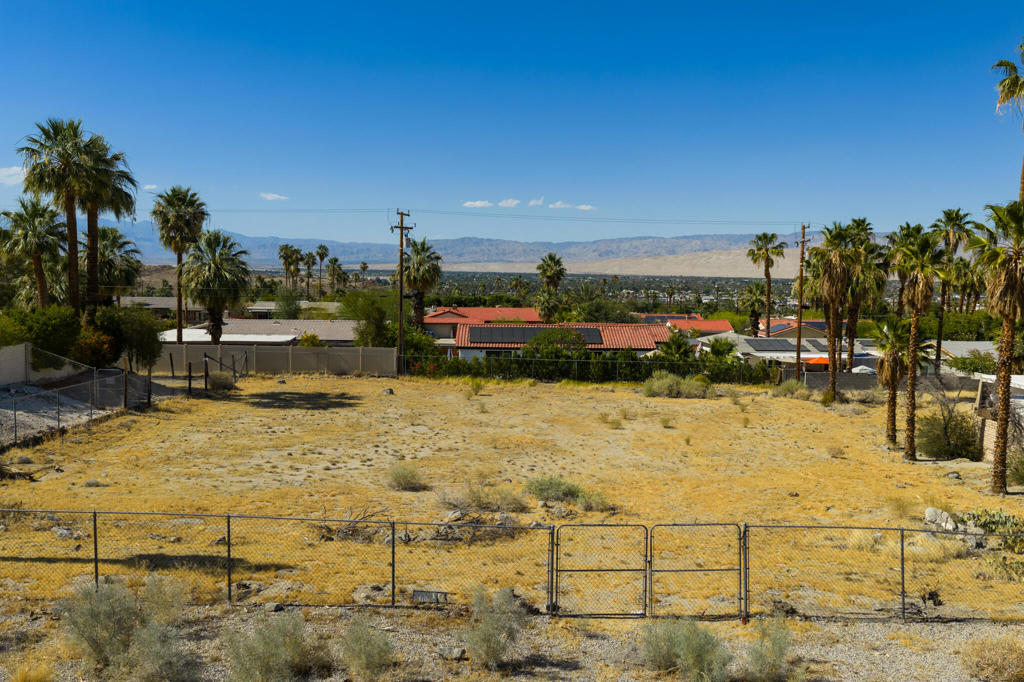 68440 Treasure Trail Property Photo 12