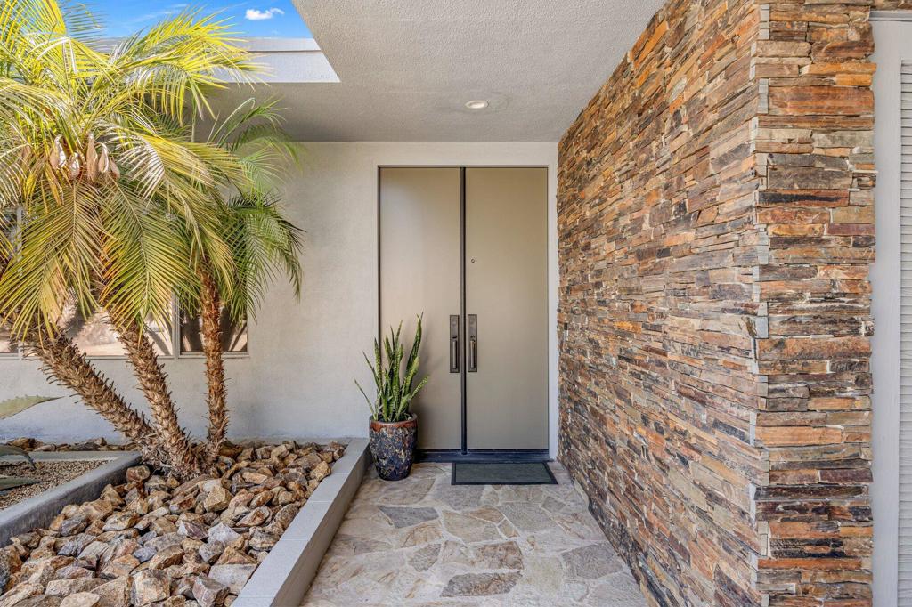 48240 Birdie Way Property Photo 6