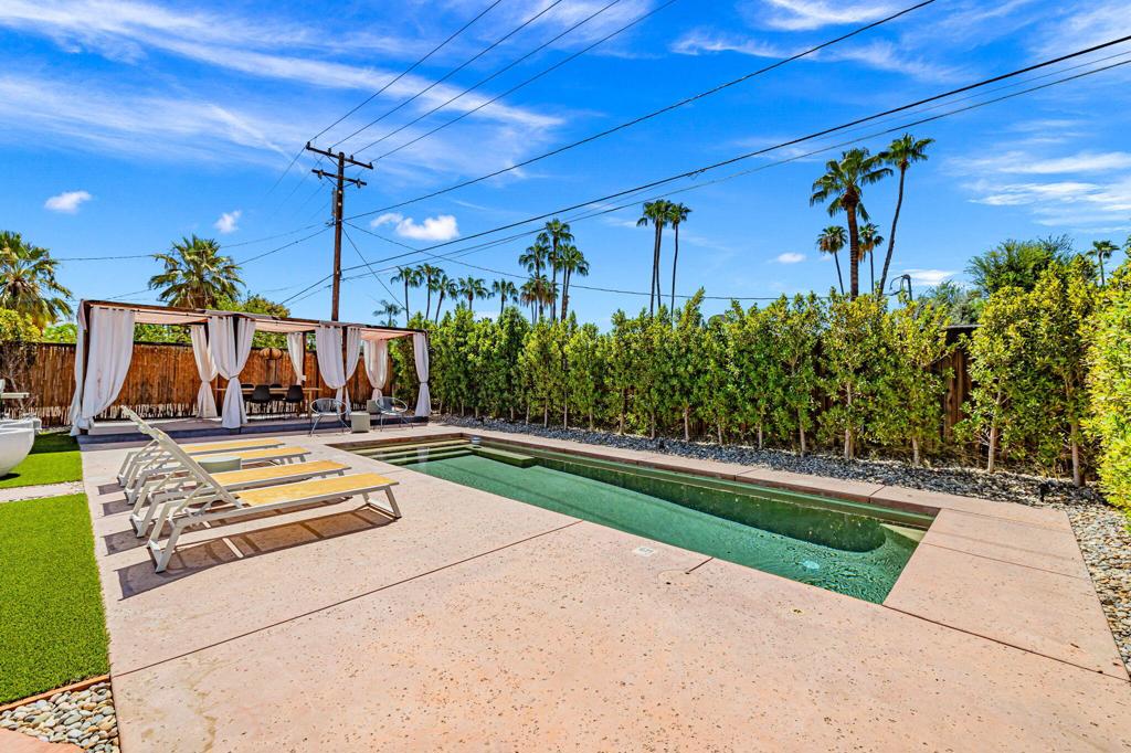 745 E Sunny Dunes Road Property Photo 30