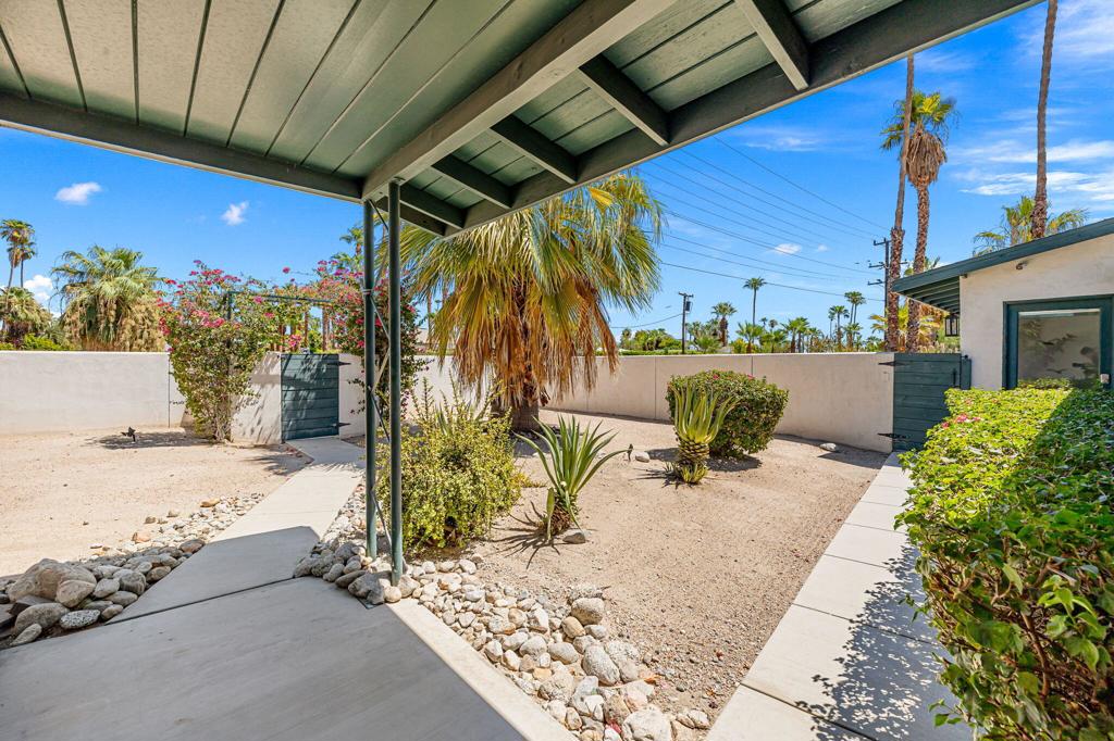 745 E Sunny Dunes Road Property Photo 40