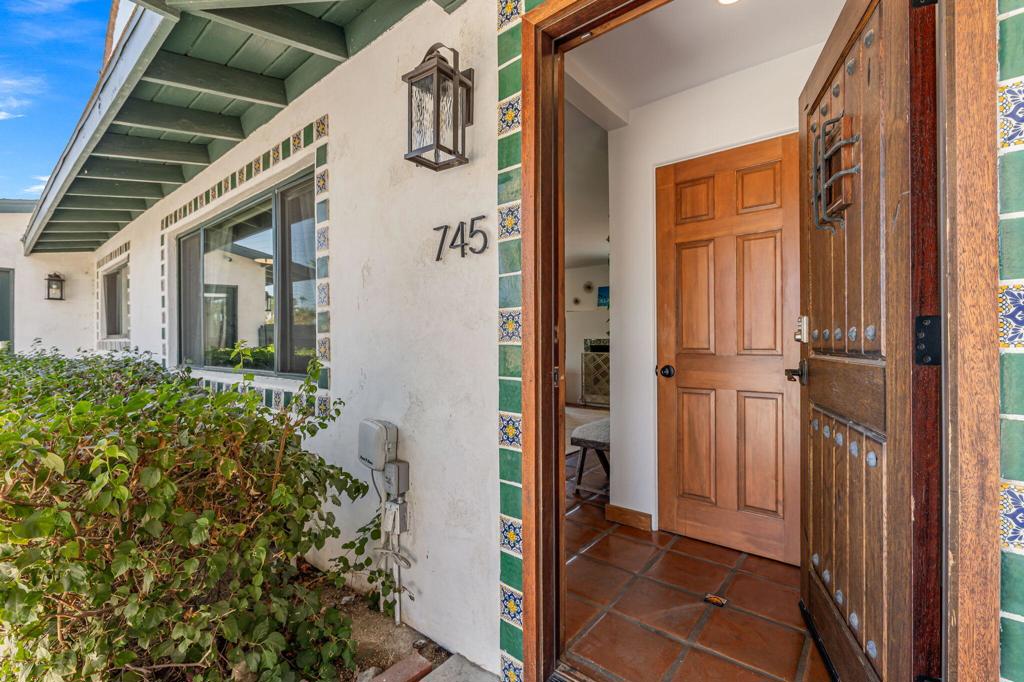 745 E Sunny Dunes Road Property Photo 42