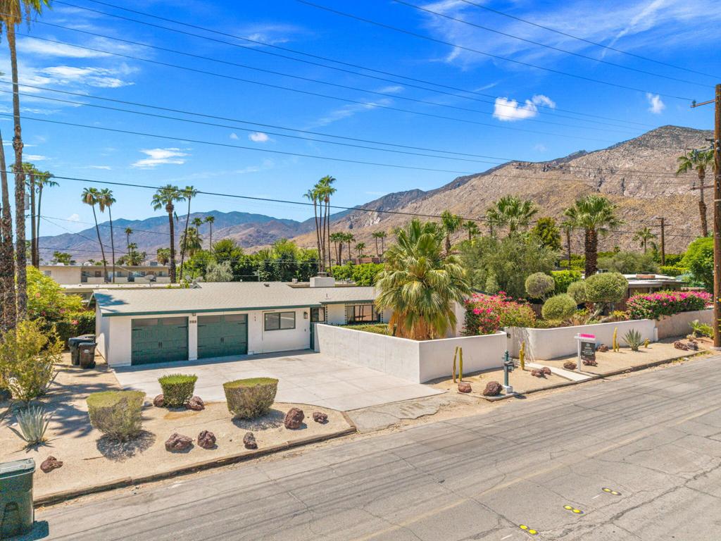 745 E Sunny Dunes Road Property Photo 43
