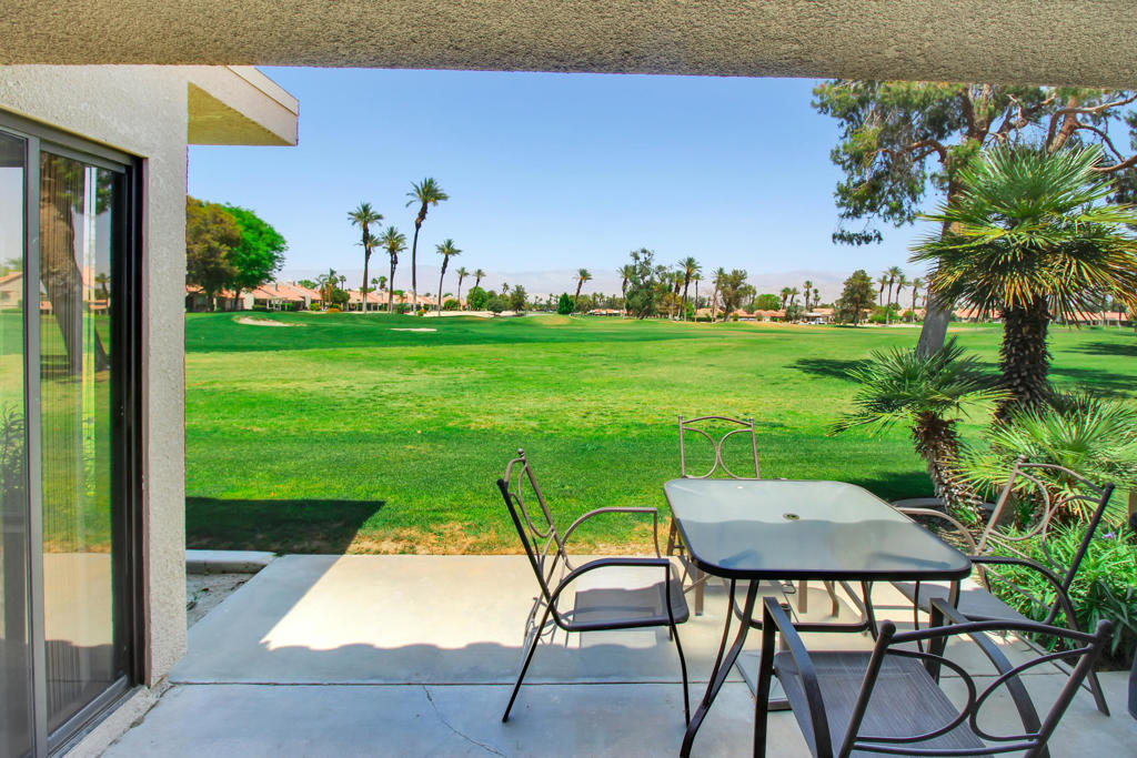 77062 Pauma Valley Way Property Photo 1