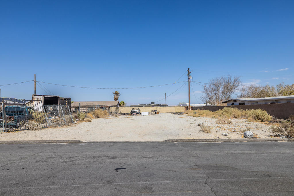 Lot 200 Oreana Avenue Property Photo 2