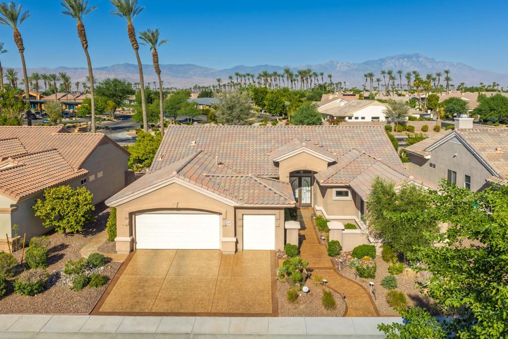 35295 Tedesca Drive Property Photo 1